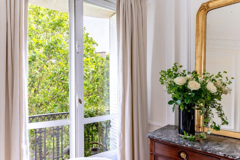 Danton-Paris-Fractional-Ownership-Entrance-View