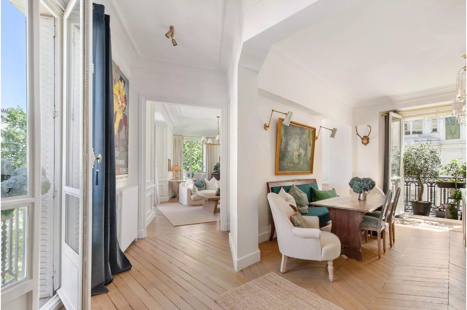 Danton-Paris-Fractional-Ownership-Entrance-View